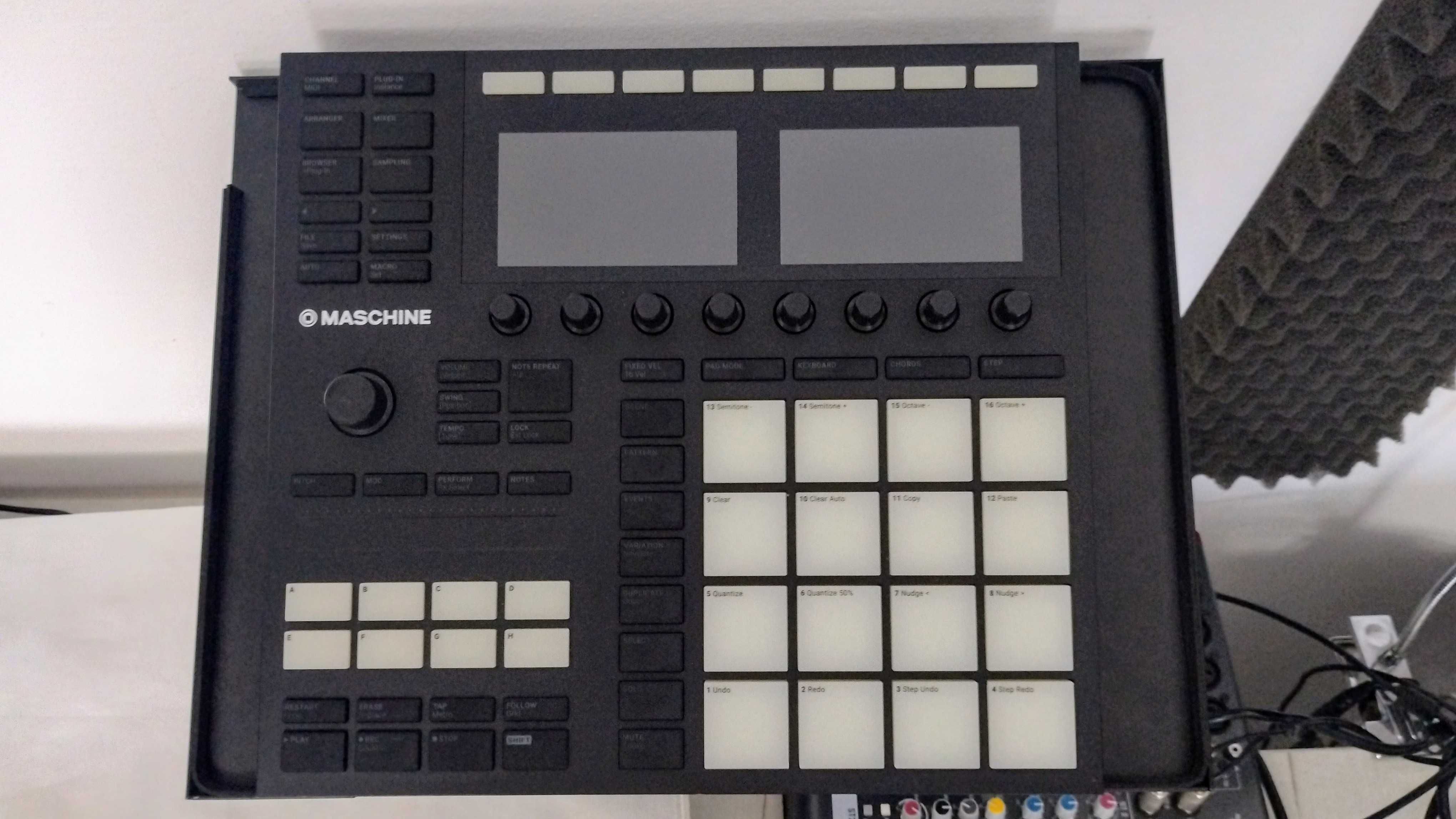 Vand setup DJ complet Traktor S4, Yamaha, Maschine, Sennheiser