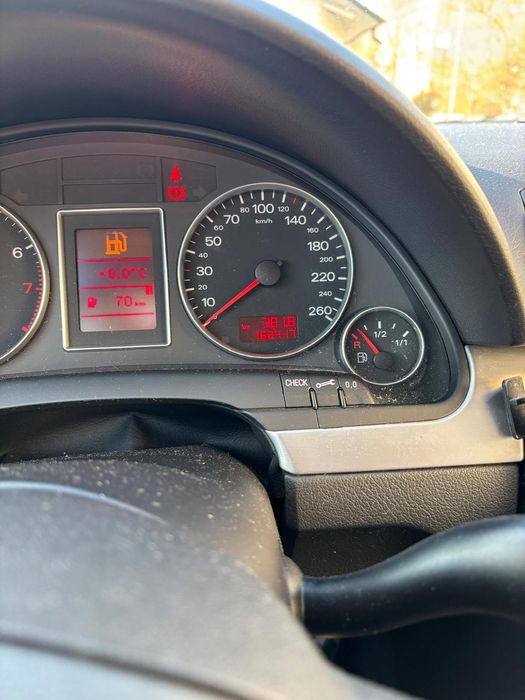 Audi A4 b7 1.6 benzina