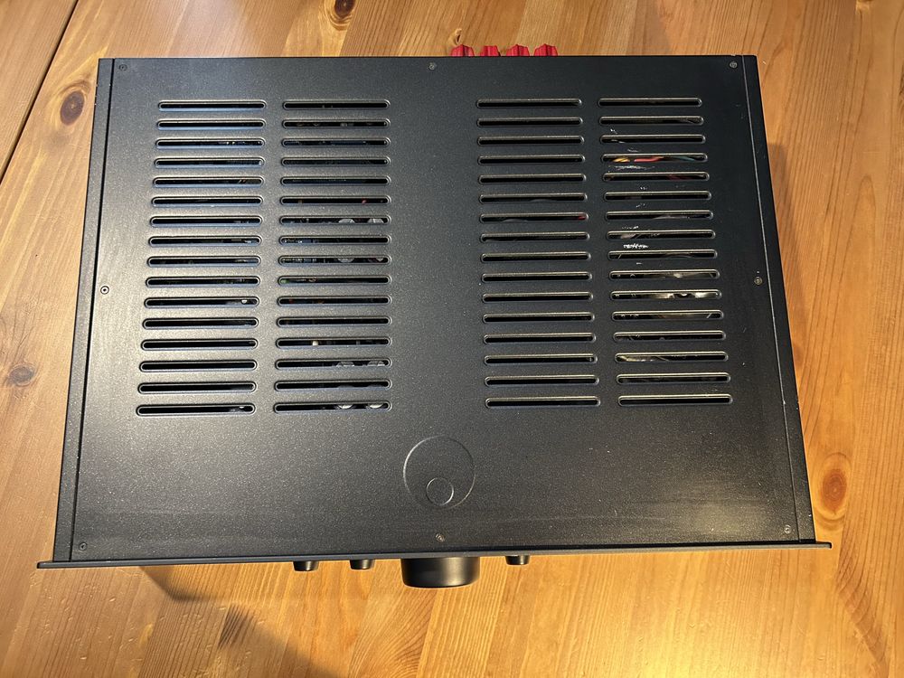 Усилвател Cambridge Audio azur 640a