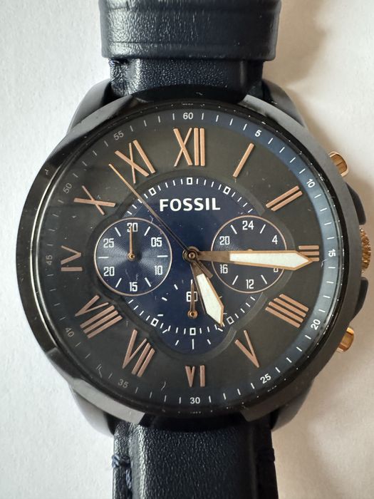 Lot 7 ceasuri: Timex (1), Guess (1), Fossil (4), Swach (1)