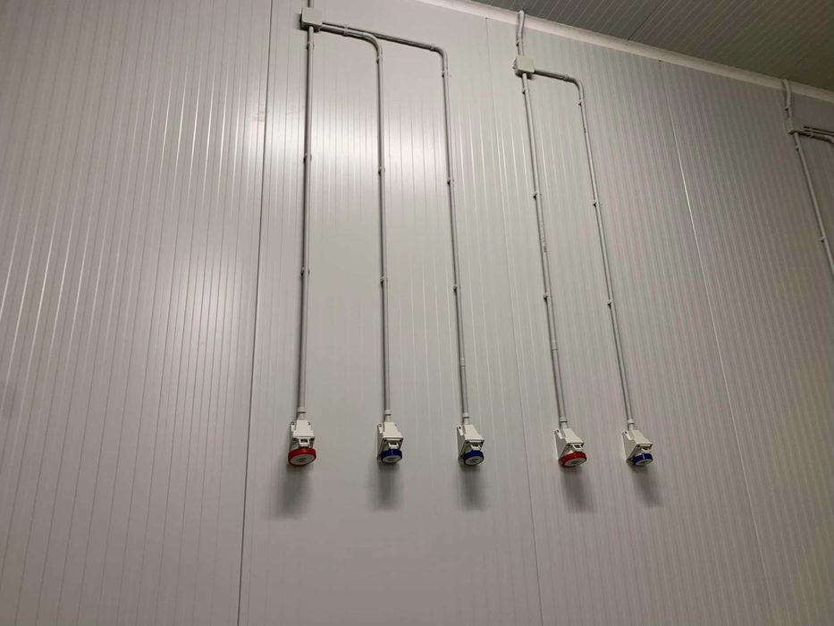 Свързване на ключове и контакти