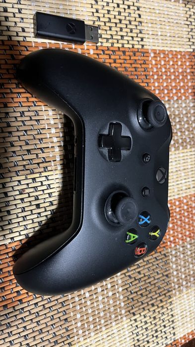 Безжичен xbox контролер