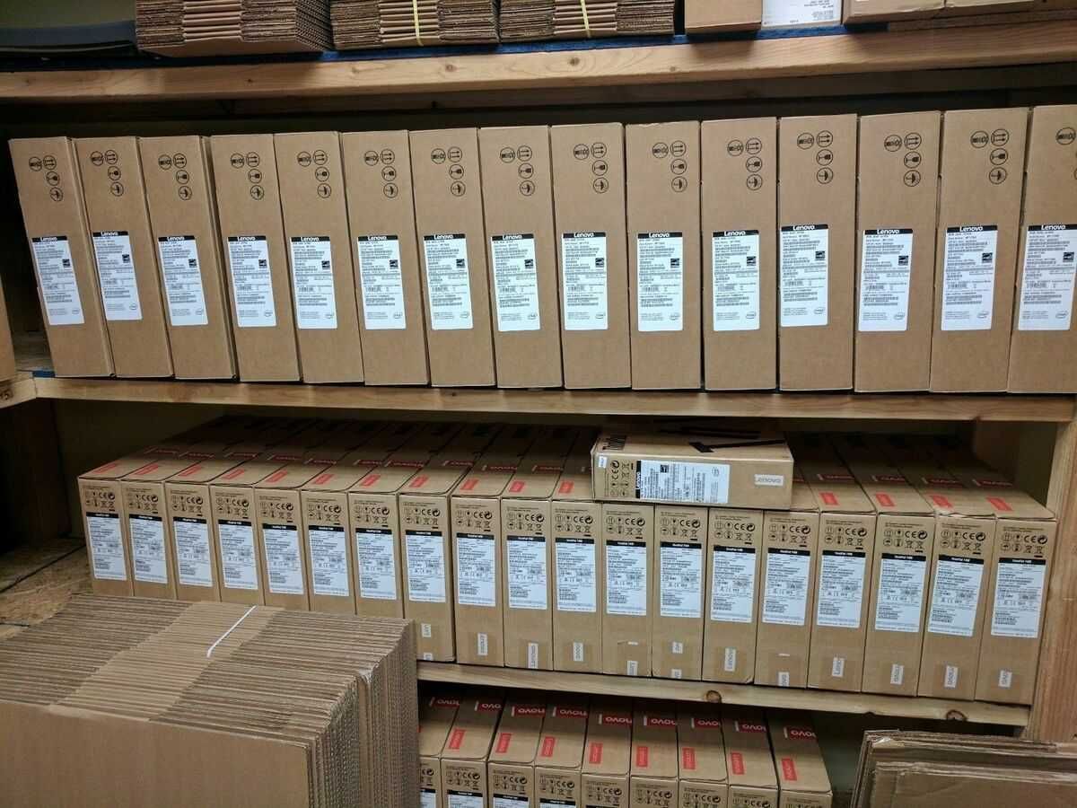 Lenovo ThinkPad P16 Gen2 OLED i9-13950HX 64GB Ram Nvidia RTX 4000 1TB