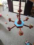 Vand candelabru vechi din lemn