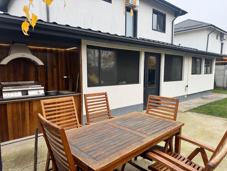 Casa/vila P+1 Sabareni central ,12 km Bucuresti