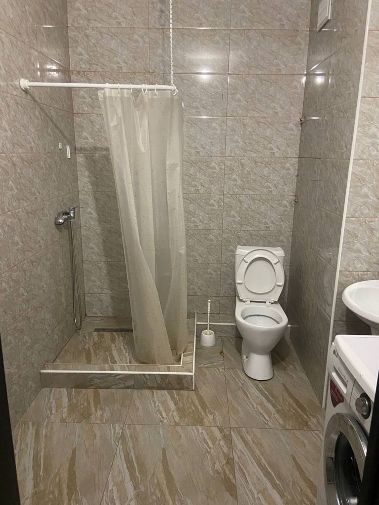 Продаю 2 комнатную квартиру в жк Адиет