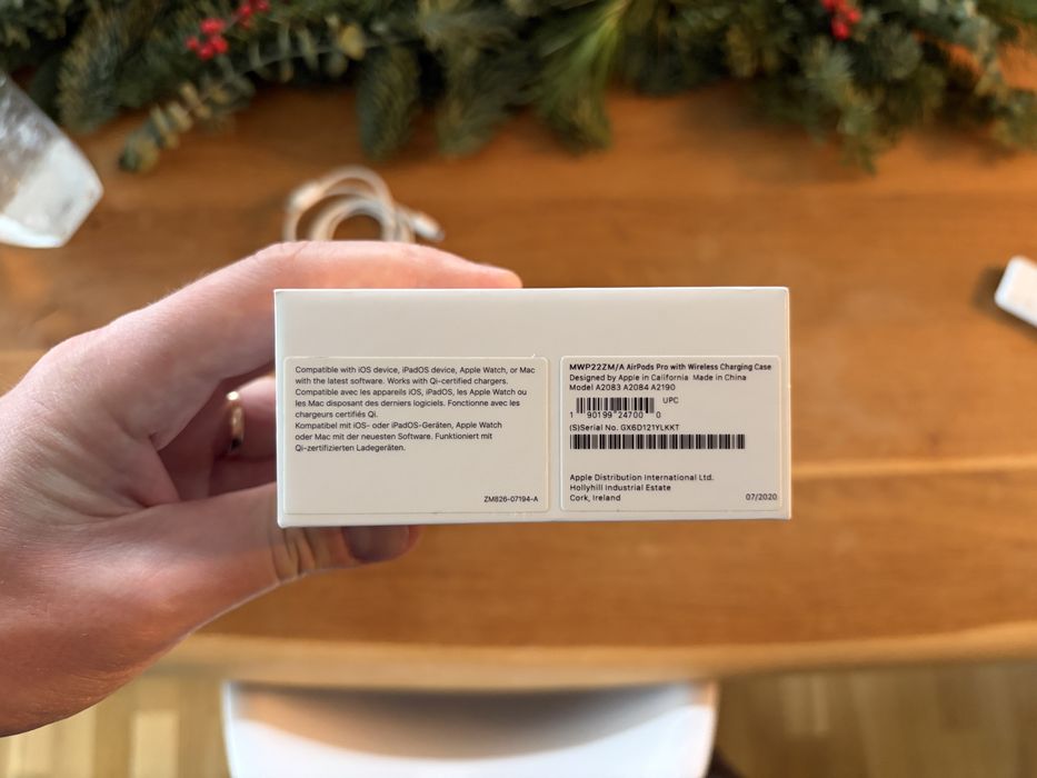 Airpods Pro wireless charging