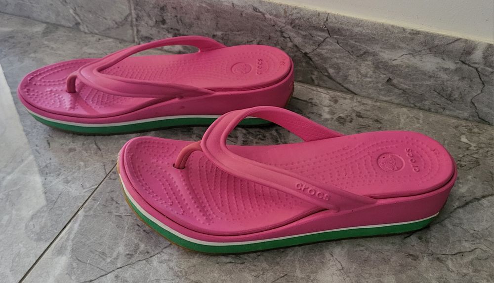 Crocs 35 stare noi 110lei