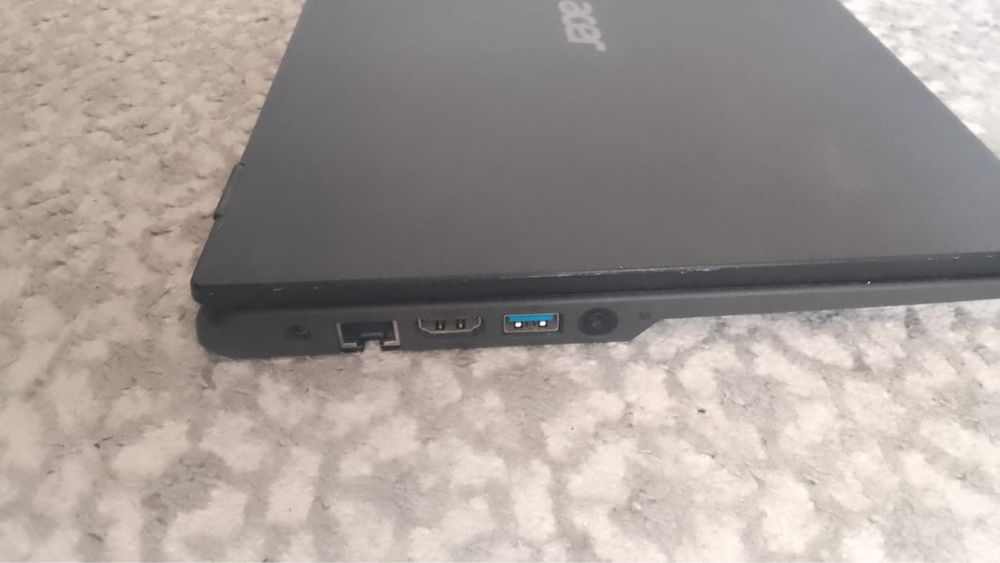 продается ноутбук