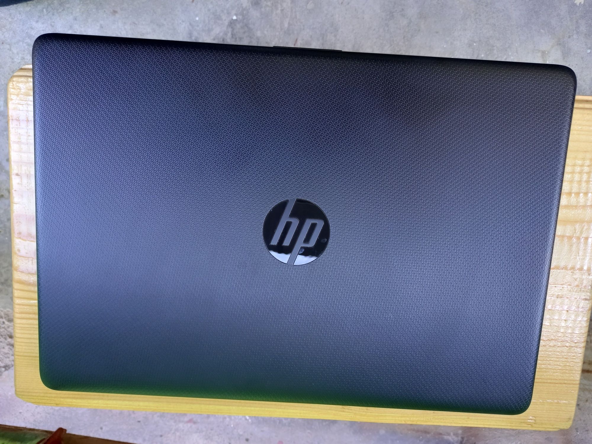 Laptop HP 14-dk1009nq 8/256