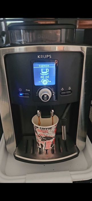 Esspresor cu cafea boabe