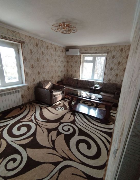 Продается 1 комнатная комната переделанная в 2х комнатную