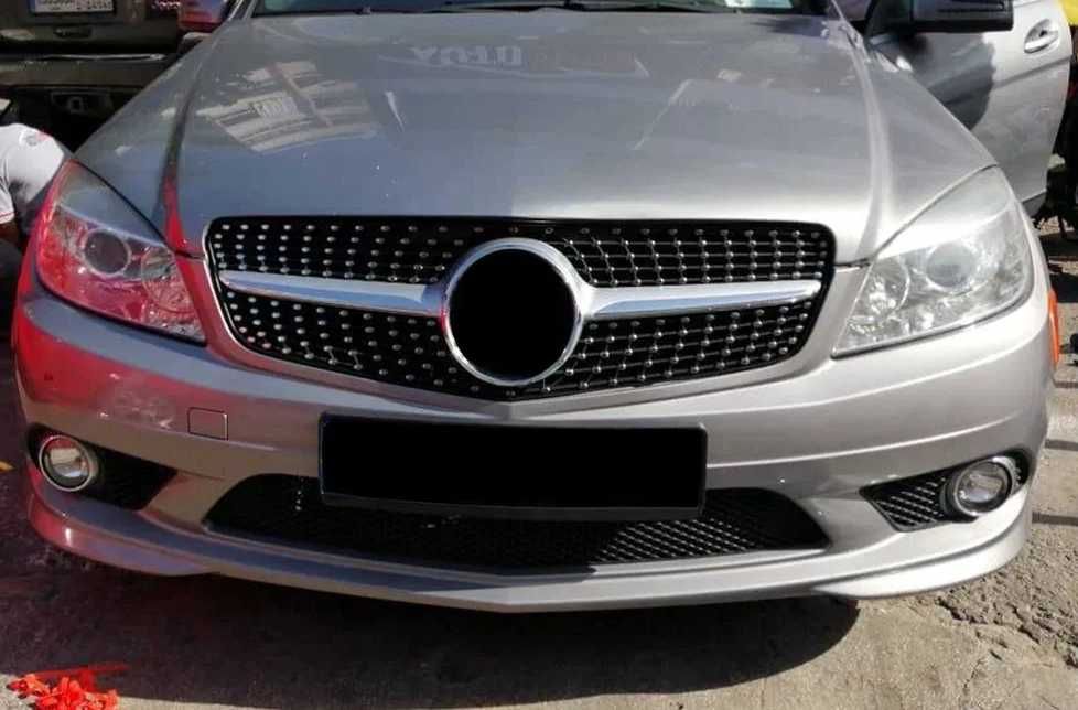 Хром/сива диамантена решетка Mercedes C W204 седан, комби, купе 07-14