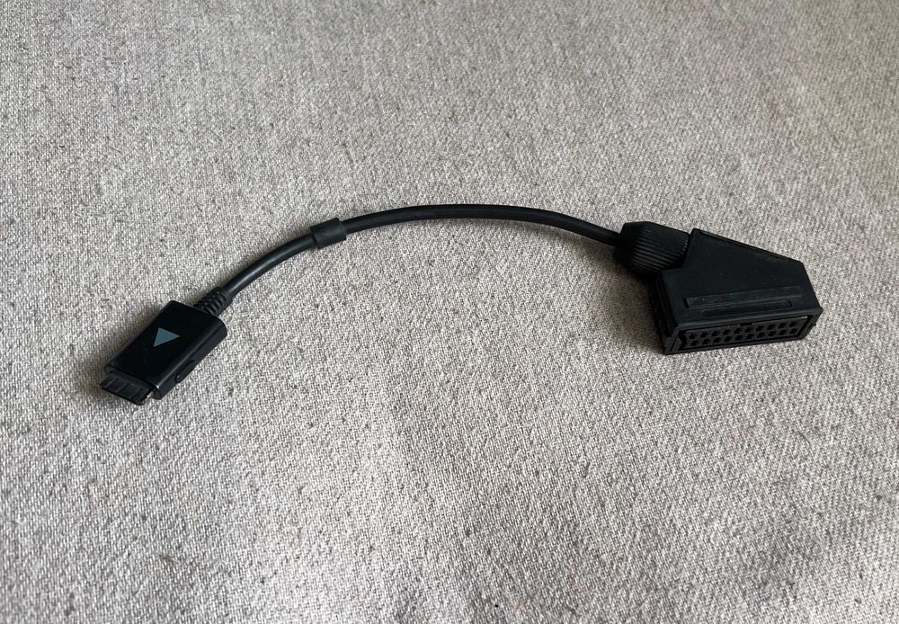 Adaptor SCART Euroconector la Mini AV Multi 10 pini receiver DVD TV