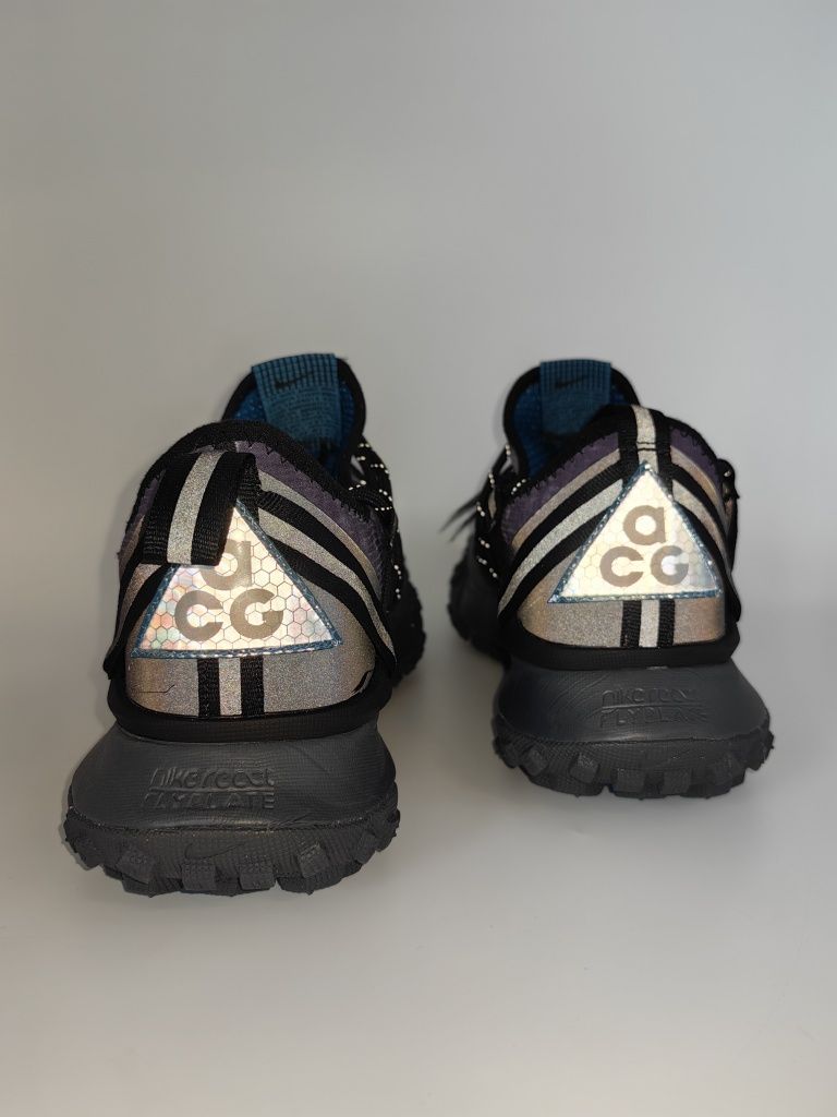 Nike ACG Mountain FLY low