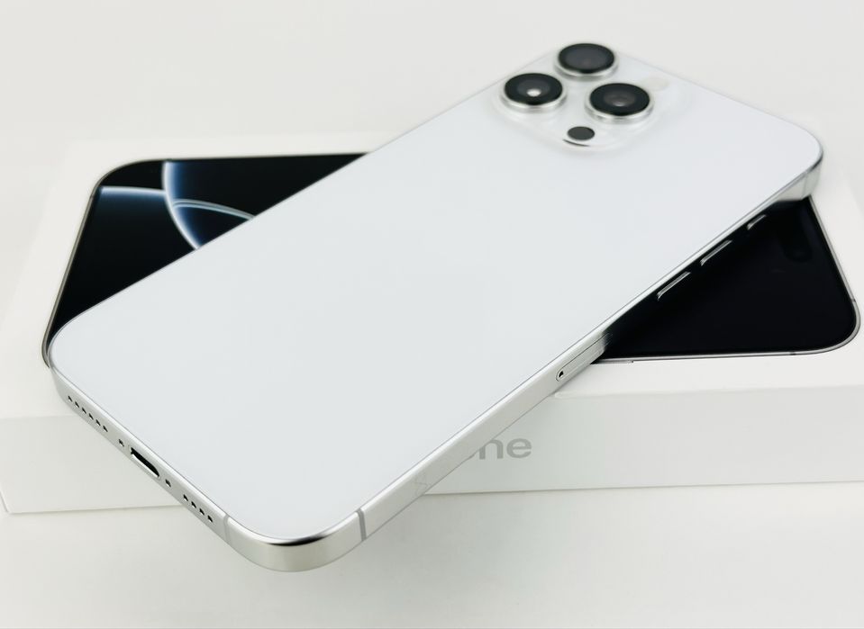 Apple iPhone 16 Pro Max 256GB White 100% Перфектен! Гаранция!
