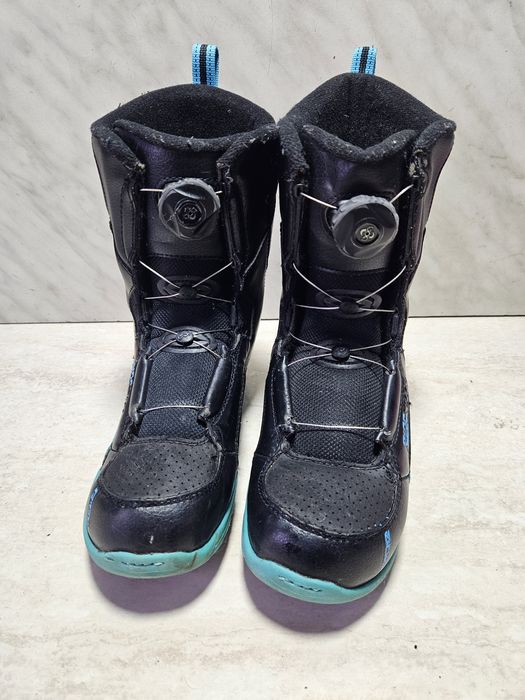 Boots 126 buti placa snowboard   Ride mărimea  34,5 (21   cm) .