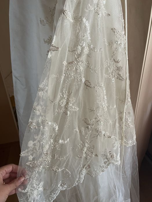 Rochie de mireasa crem