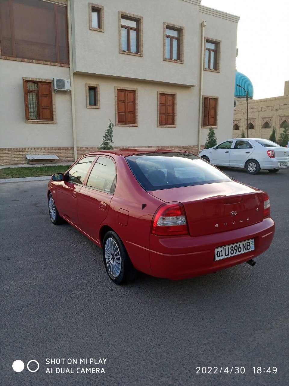 KIA Shuma 1998 red