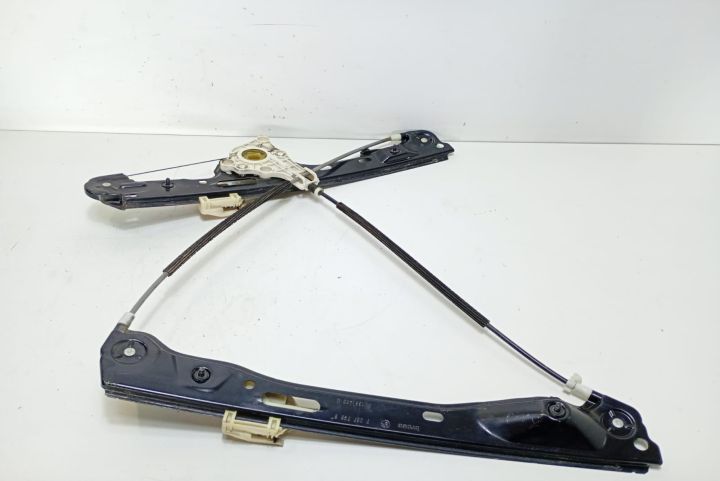 Macara dreapta fata   7067796S BMW Seria 1 E81/E82/E87/E88 (facelift)