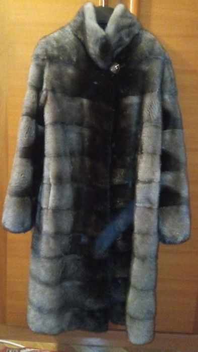 Продам шубу норковую
