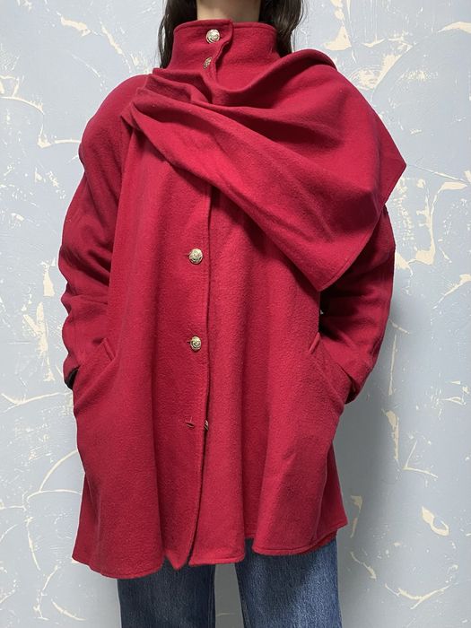 Зимно палто-пелерина