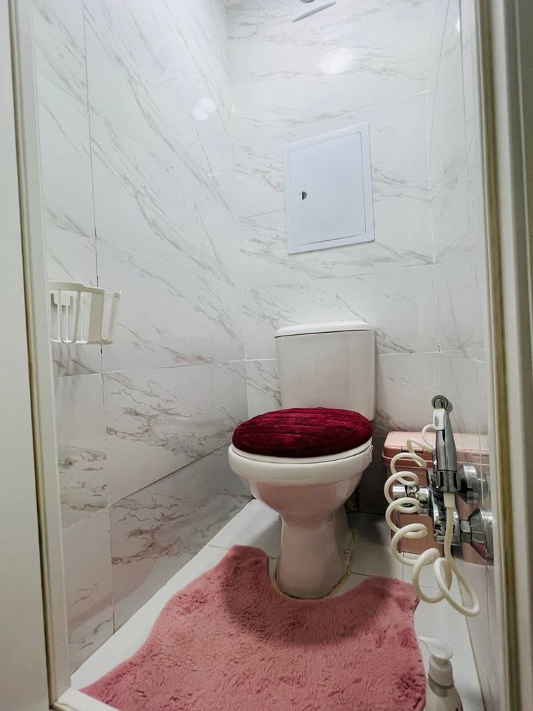 ПРОДАЕТСЯ квартира 2/3/4, 55м2, Юнусабад 7, посольство США