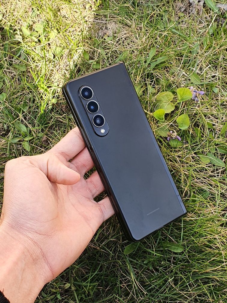 Samsung z fold 3