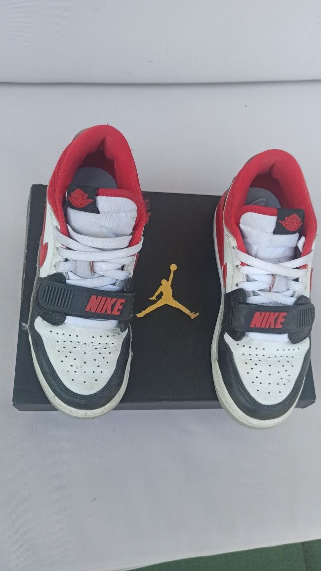 Nike Air Jordan - оригинални, размер 35.5