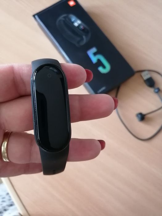 Продам браслет для спорта mi  Ben5   10000