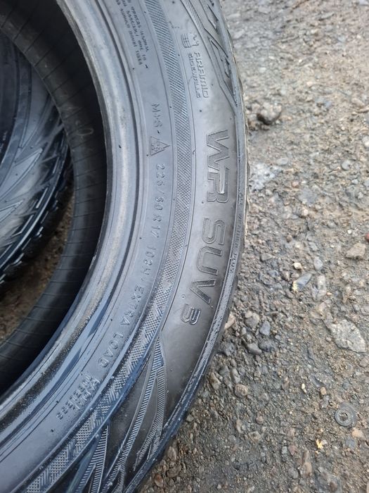 Vand 2 anvelope 225 60 17 nokian de iarna