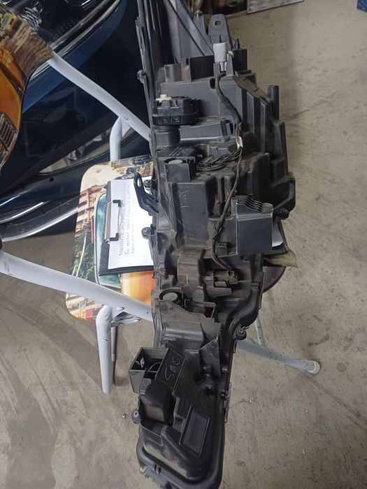 Far dreapta Toyota Corolla original cod 90119224,81110-02s60