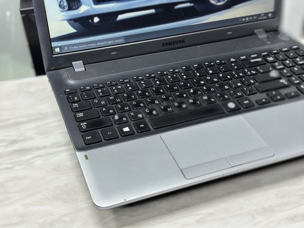 Ноутбук Samsung np355 - AMD A8-4500/ОЗУ-6/HDD-640/AMD Radeon 7600