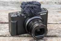 Sony ZV-1  видеокамера для блогинга и фотографий