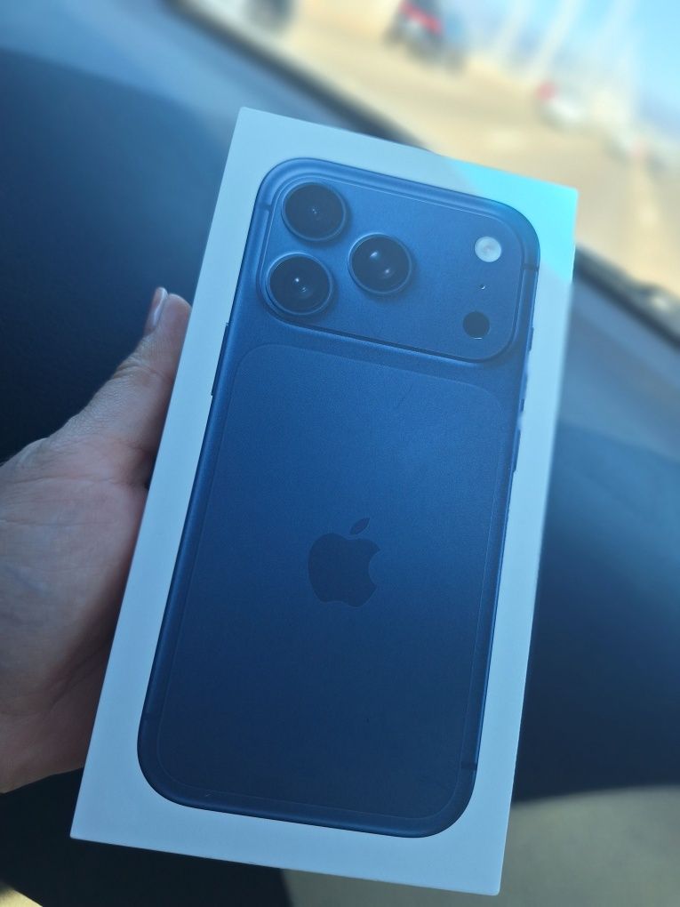 Iphone 17 Pro Deep Blue 256GB