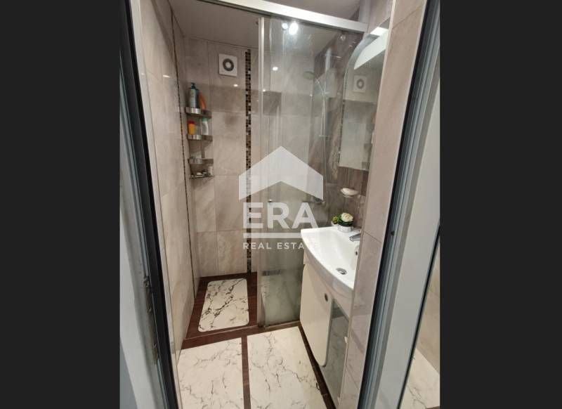 Тристаен обзаведен апартамент след основен ремонт в жк Чайка гр. Варна