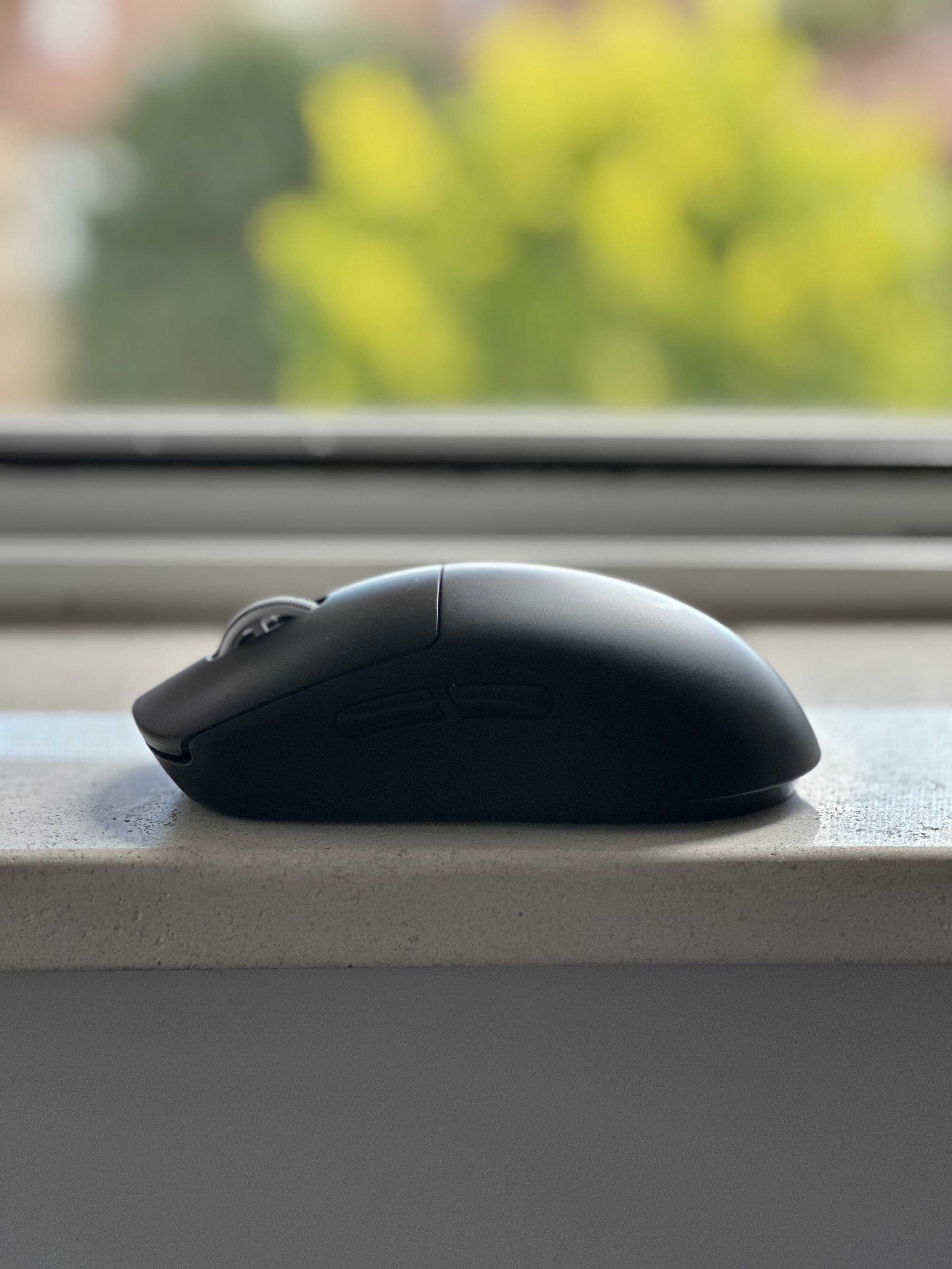 Logitech G Pro X Superlight (черна)