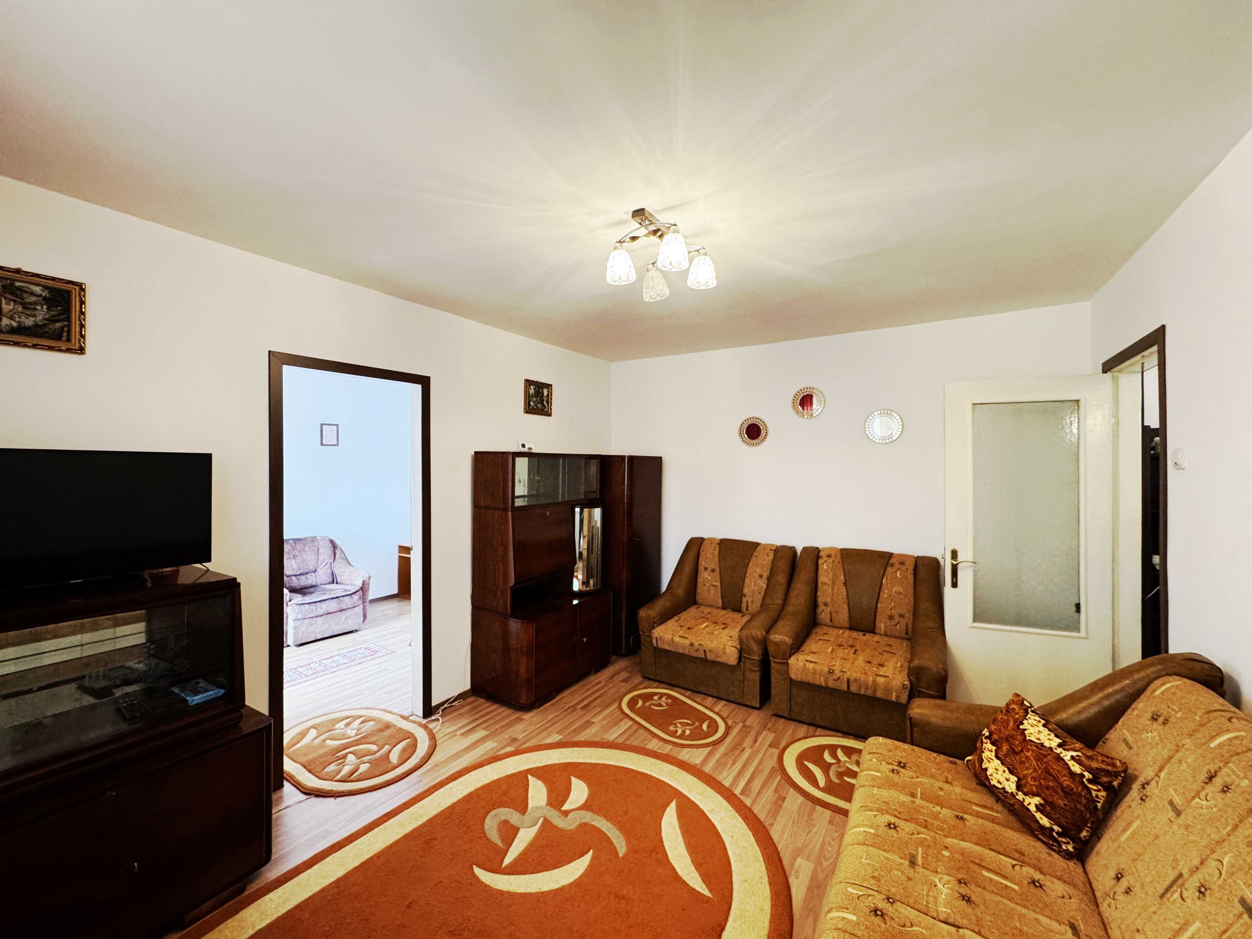 PROPRIETAR! Vând Apartament 2 Camere, zona Astra, Brasov