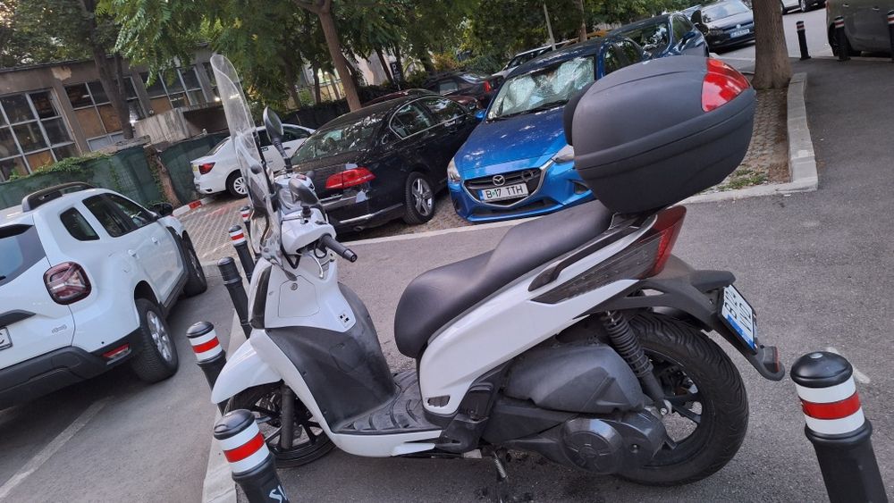 Kymco People GTI 300