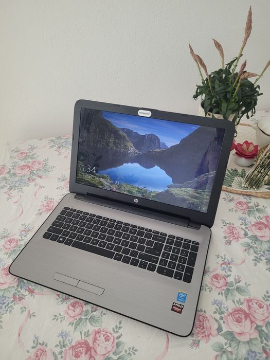 Laptop HP 250 g5 ssd 250gb Samsung 8gb ram impecabil