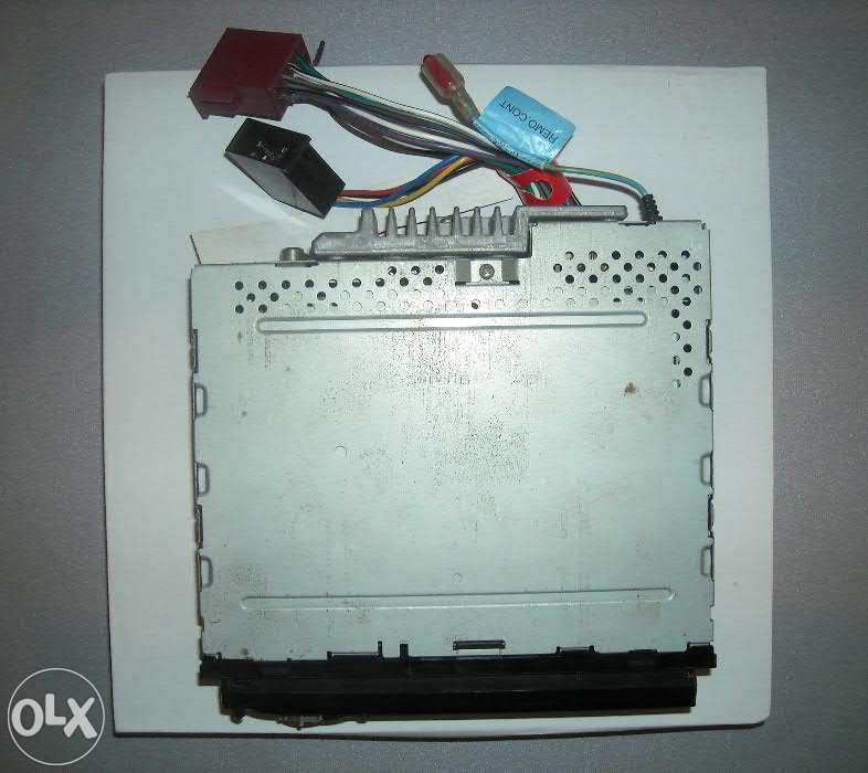 Radio CD Original KENWOOD 50w x 4 Pret NEGOCIABIL