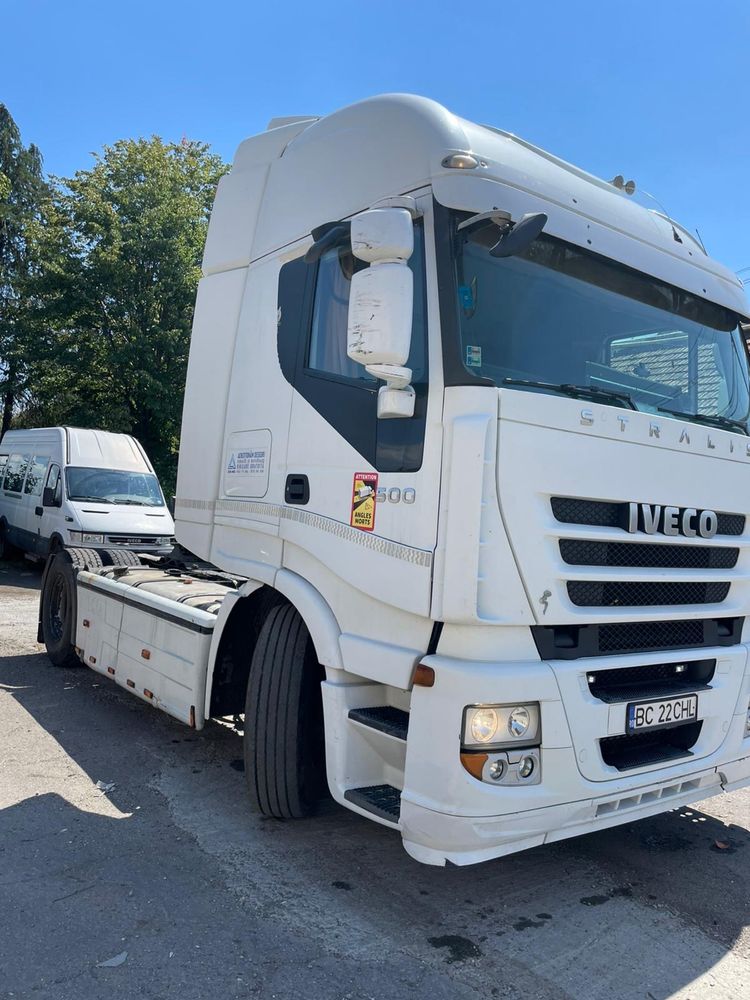 Ansamblu Iveco Stralis 500 cap tractor + remorca fier