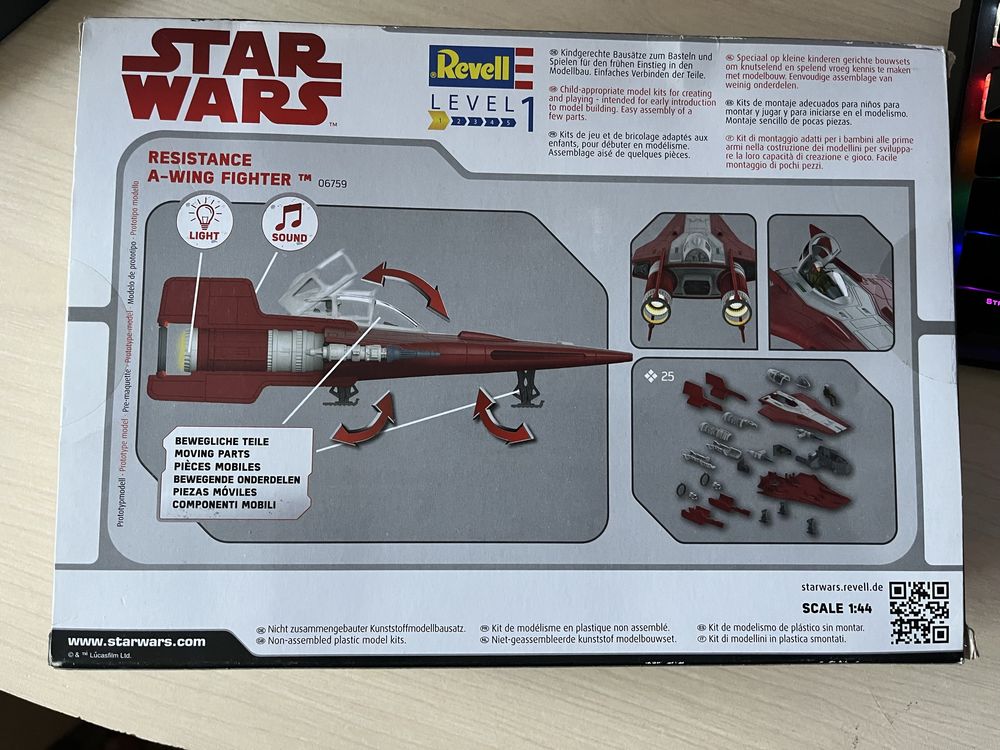 Модел за сглобяване Revell Star Wars: Resistance А-wing fighter