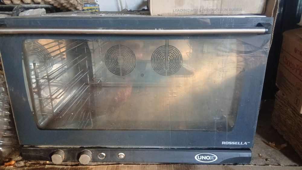 Продам печь конвекционную UNOX  Rossella. Пароконвектомат.