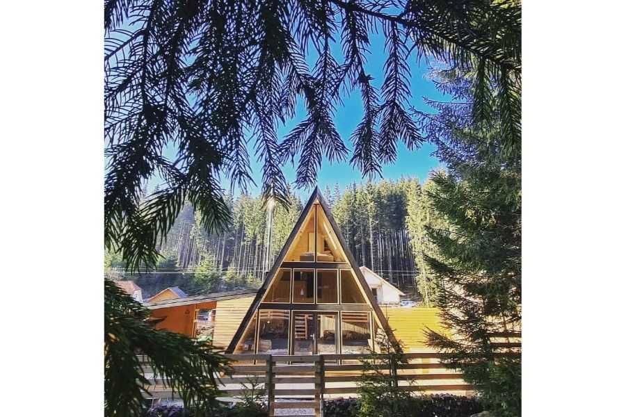 Cabana A-frame / Casa din structura de lemn la preturi accesibile