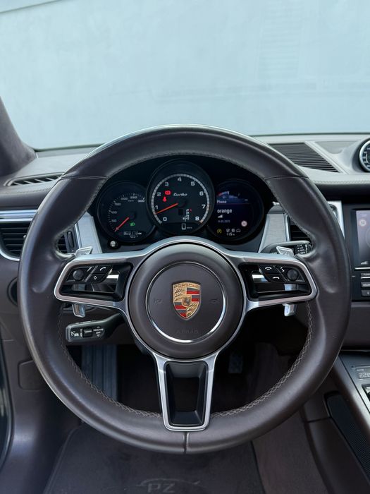 Porsche Macan Turbo