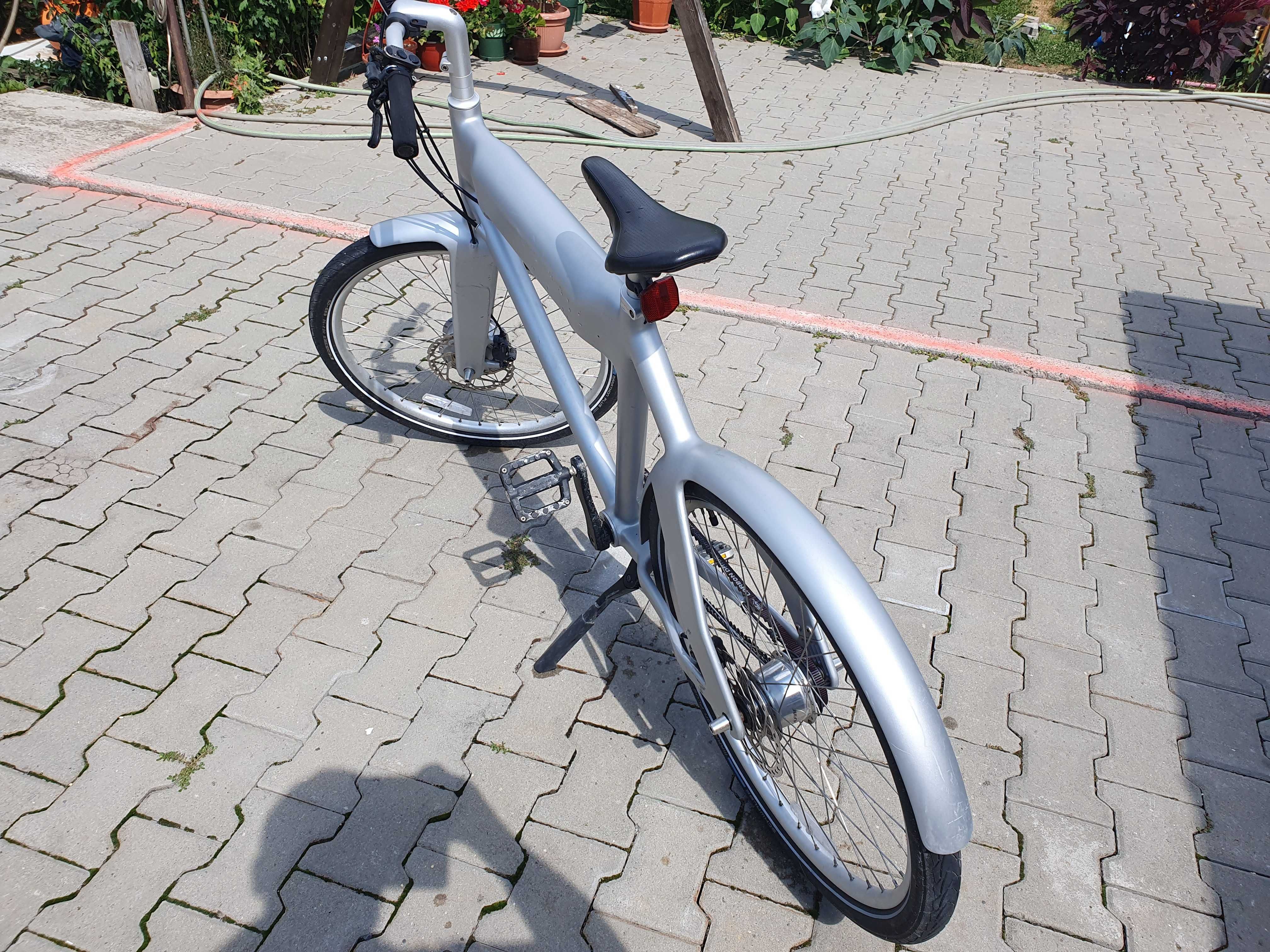 Bicicleta electrică  biomega