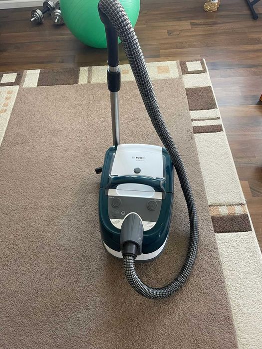 Aspirator cu spalare Bosch BWD41720