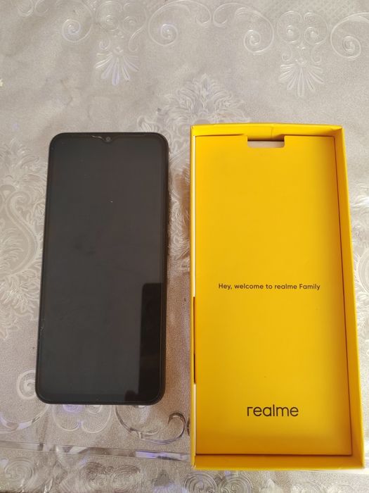 Realme C30s, karobka, dakument, zaryadchik bor