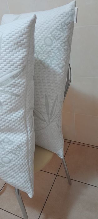 Perne decorative noi(50 lei/bucata).